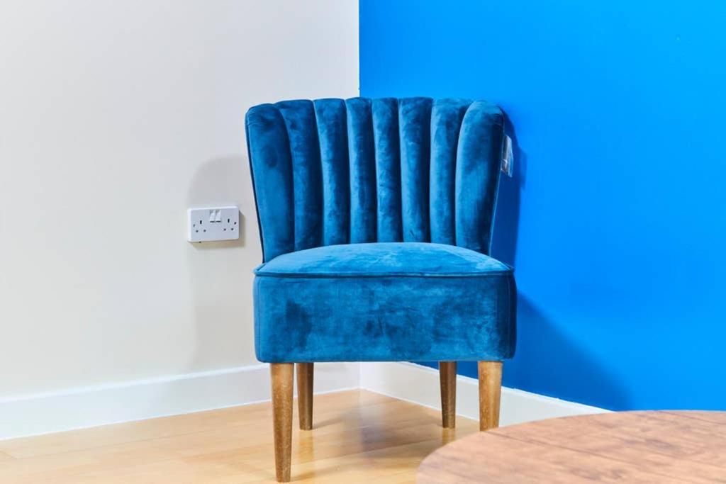 New - The Chique Scandic Cambridge Abode - Parking Eksteriør billede